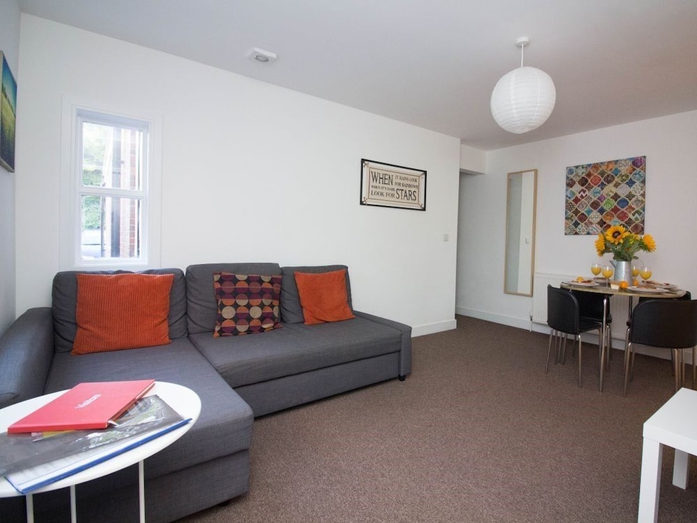 Beddoe Apartments 28/50