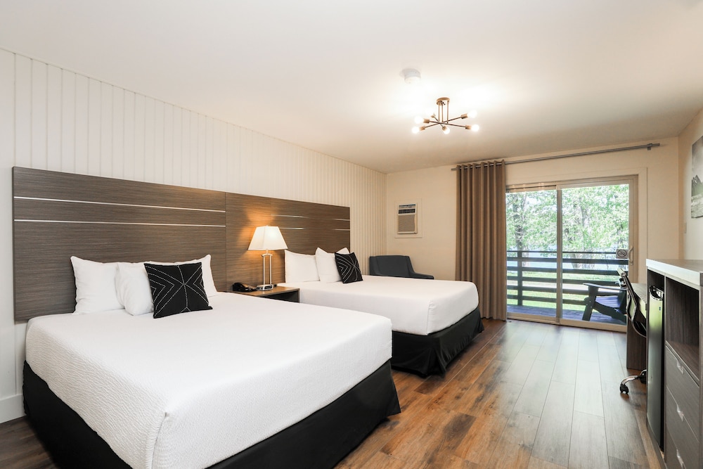 Bayshore Inn Resort And Spa 12/54