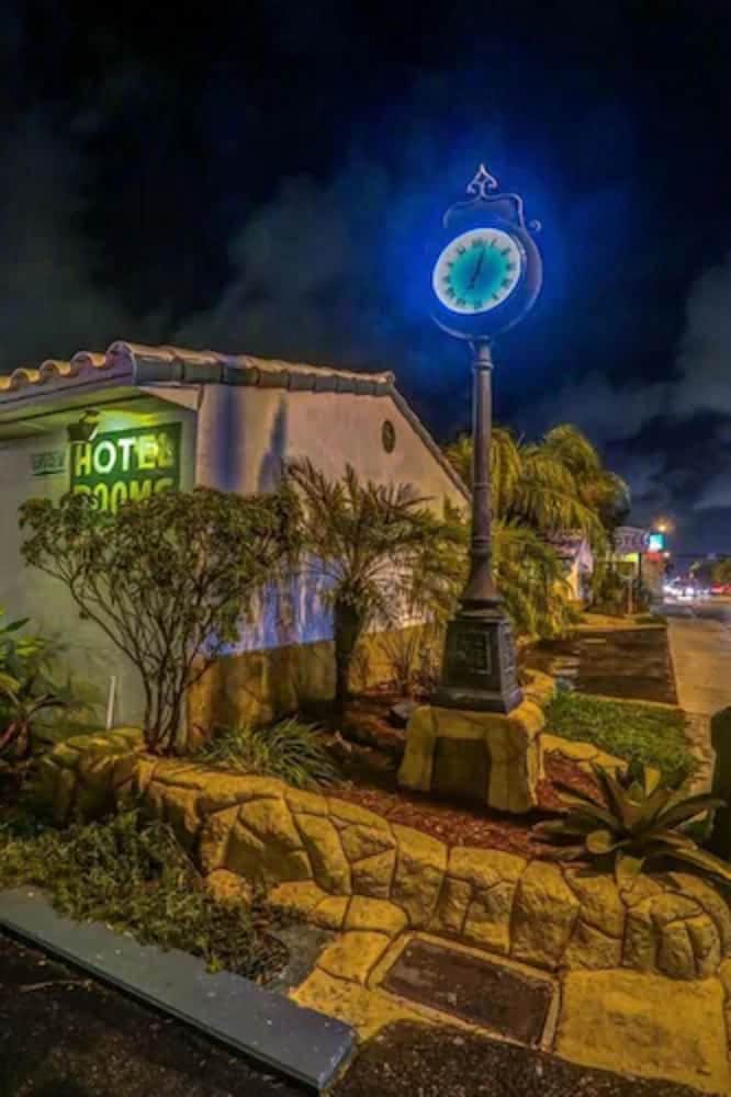 Green Seas Motel 3/50