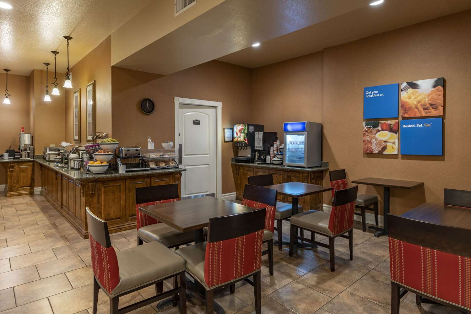 Comfort Inn & Suites Ukiah Mendocino County 26/34