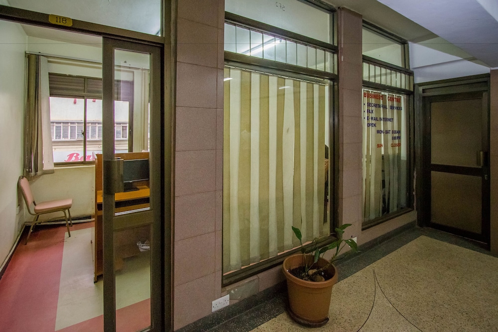 Holiday Express Hotel 61/74
