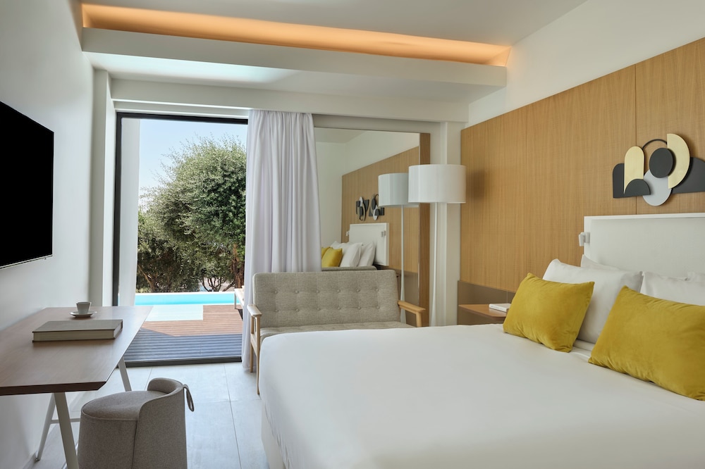 SWIM UP, DELUXE, DOUBLE BED, SEA VIEW