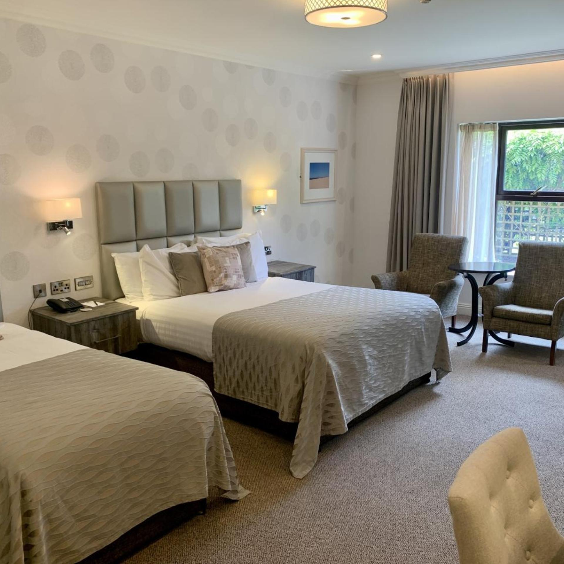 Room, Triple, MILL PARK HOTEL 3/7