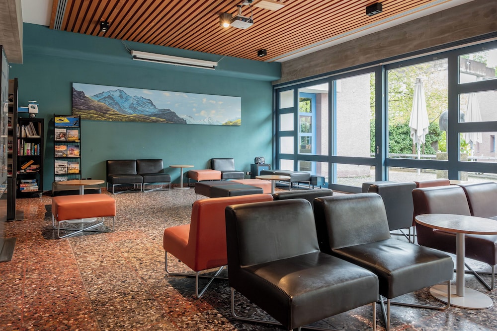 Zurich Youth Hostel 42/61