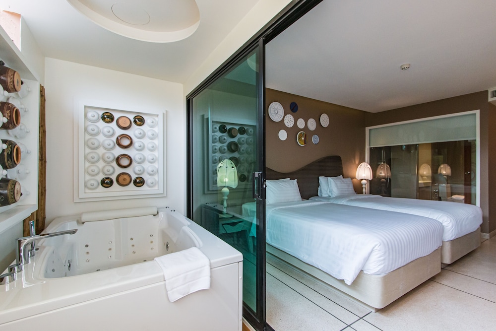 Rachabhura Hotel 22/50