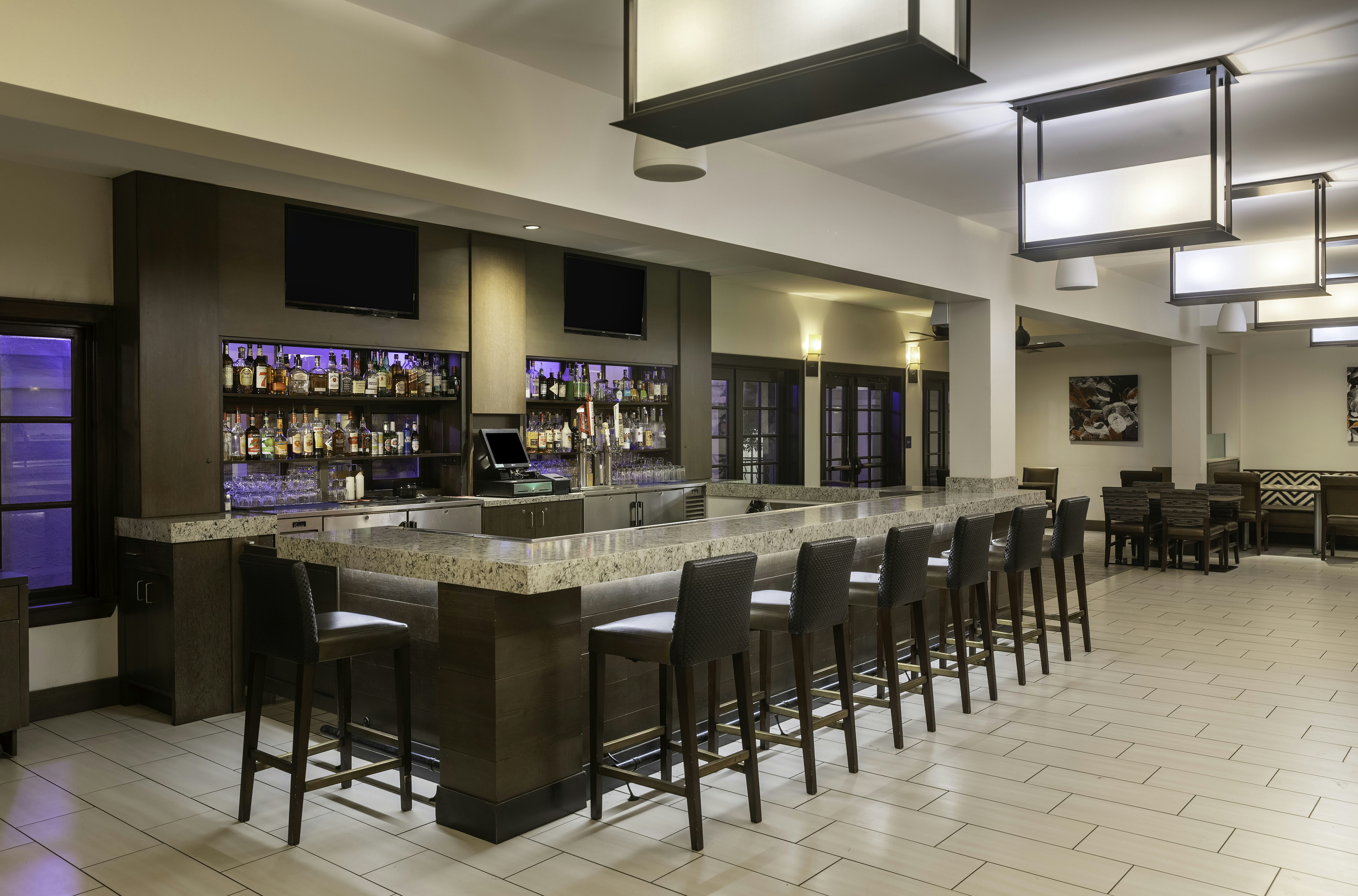 Embassy Suites Hotel Palm Desert 16/34