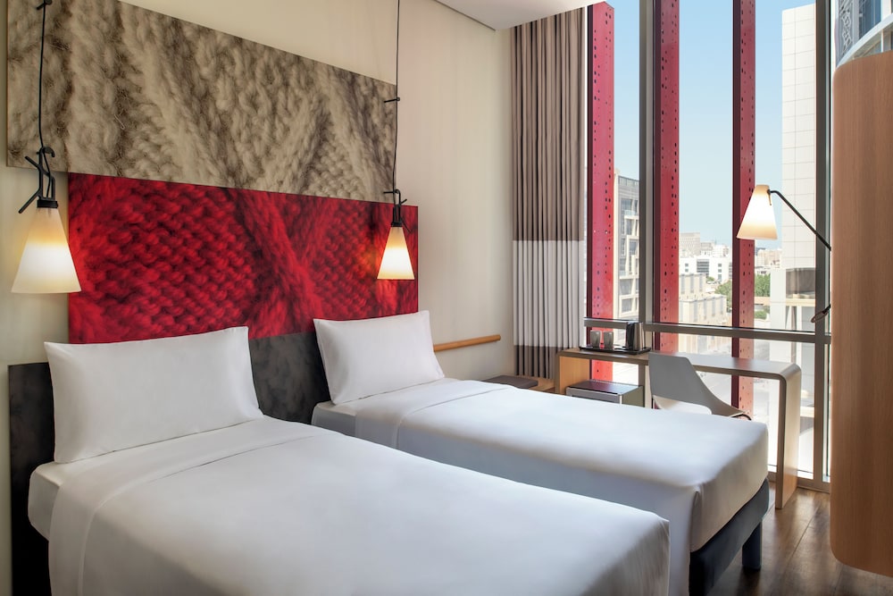 Ibis Doha 12/50