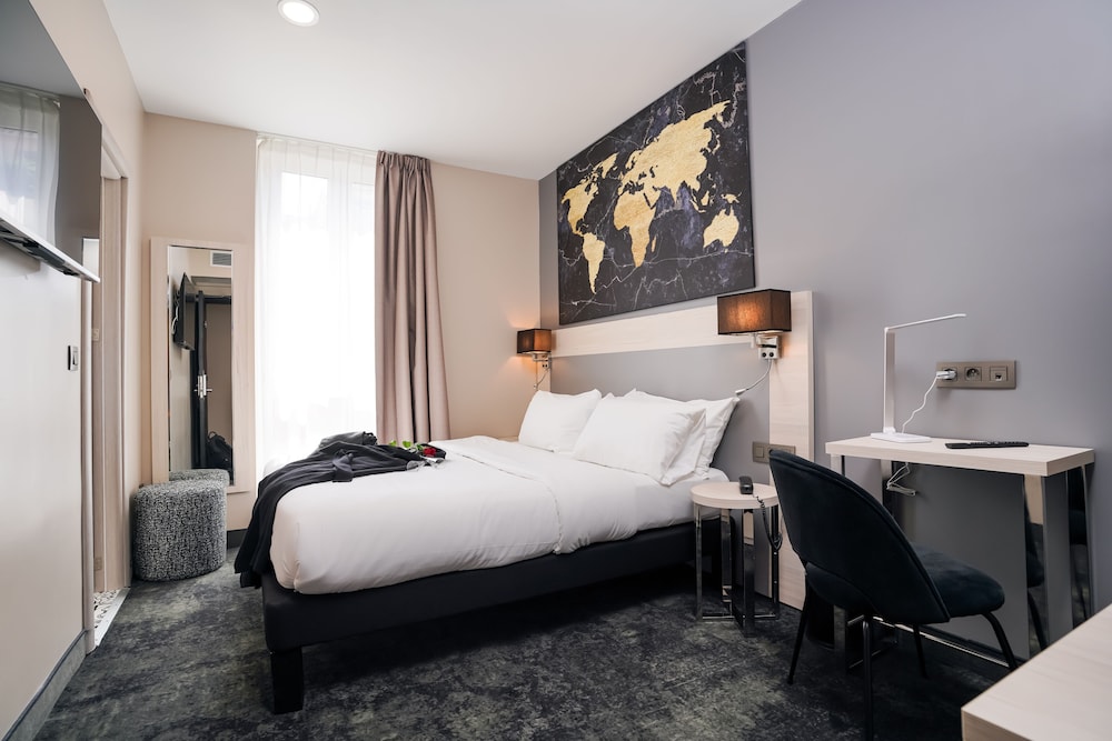 Hotel Univers 16/50