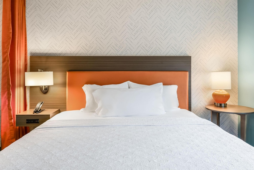 جناح بسرير كينج، Home2 Suites by Hilton Madison East, WI 7/10
