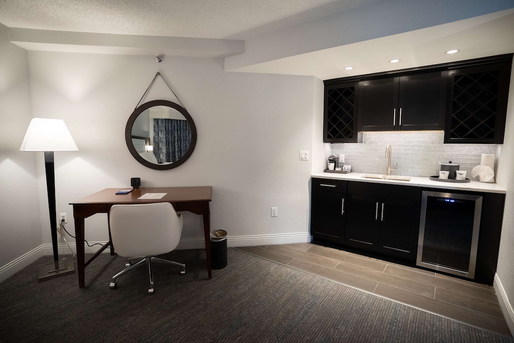 Hampton Inn Suites Fairfield 32/61