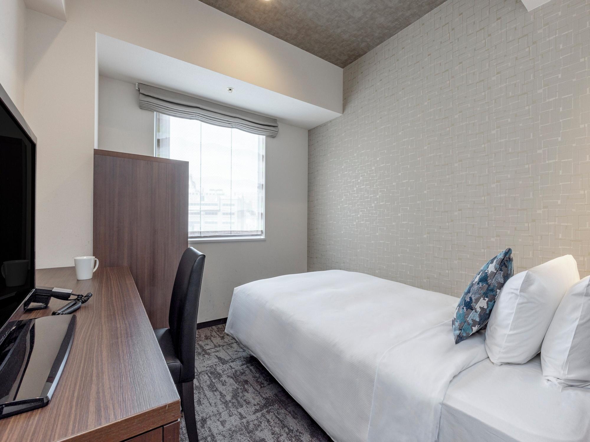 Cozy, Single, Single Bed, Laundry