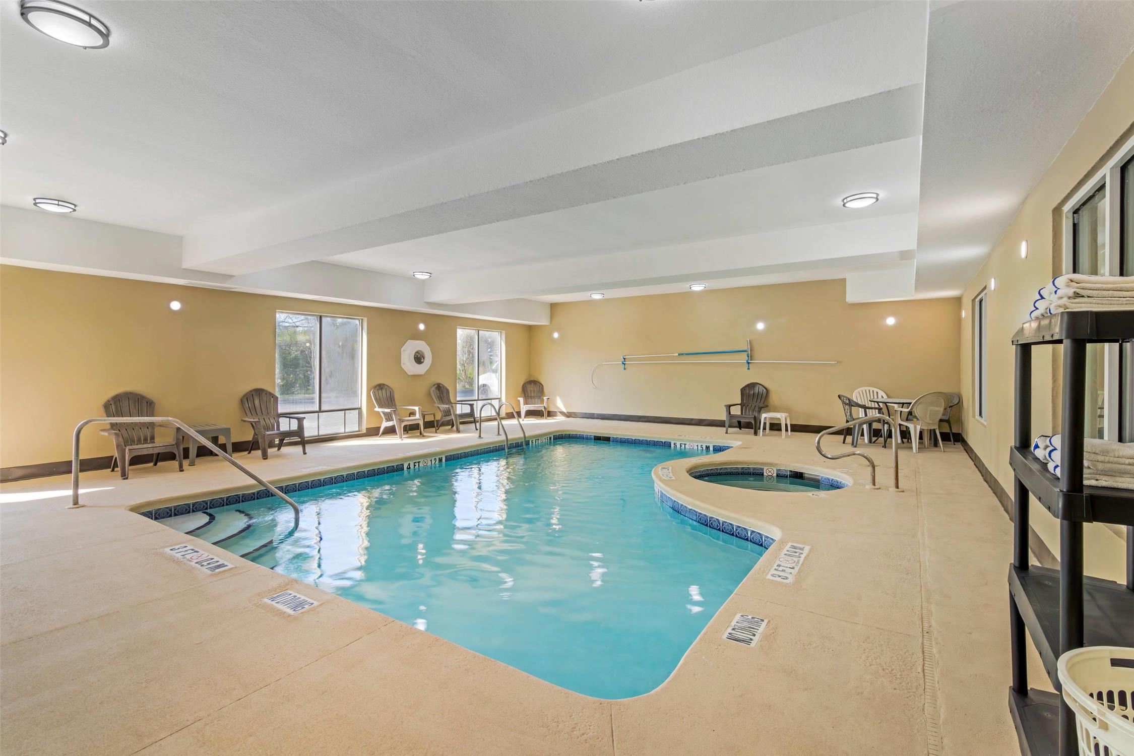 Comfort Suites Brunswick GA 15/44