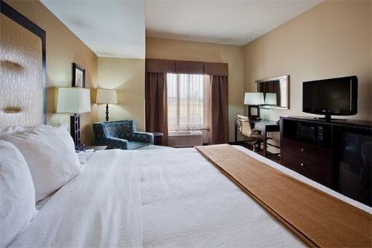 Holiday Inn Express Hotel & Suites Cordele North 24/79
