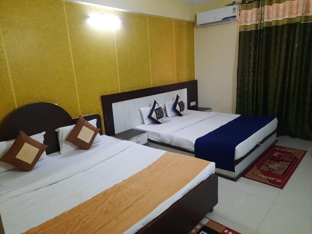 Hotel Krishna International 13/25