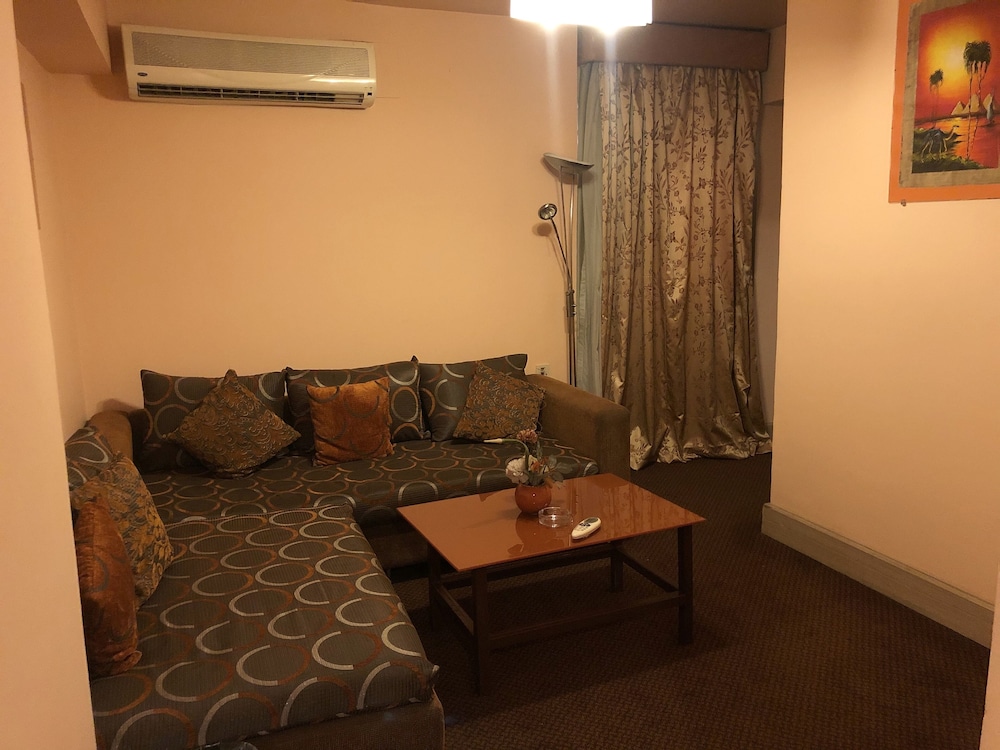 Santana Hotel 36/50