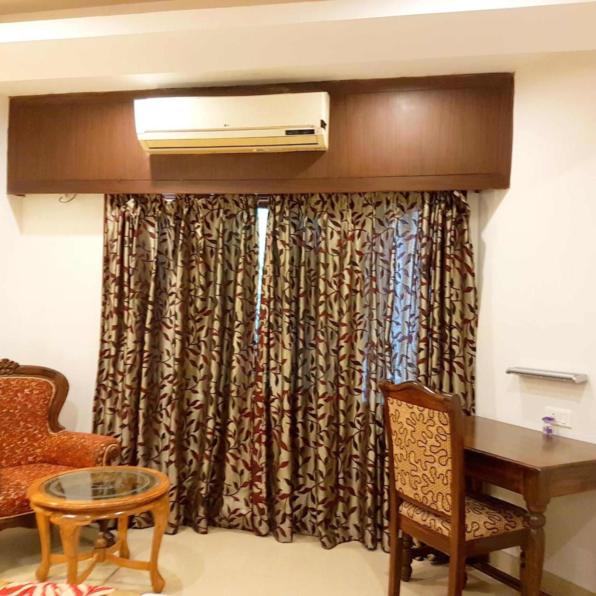 Oyo Premium Nayapalli Irc Village 7/72