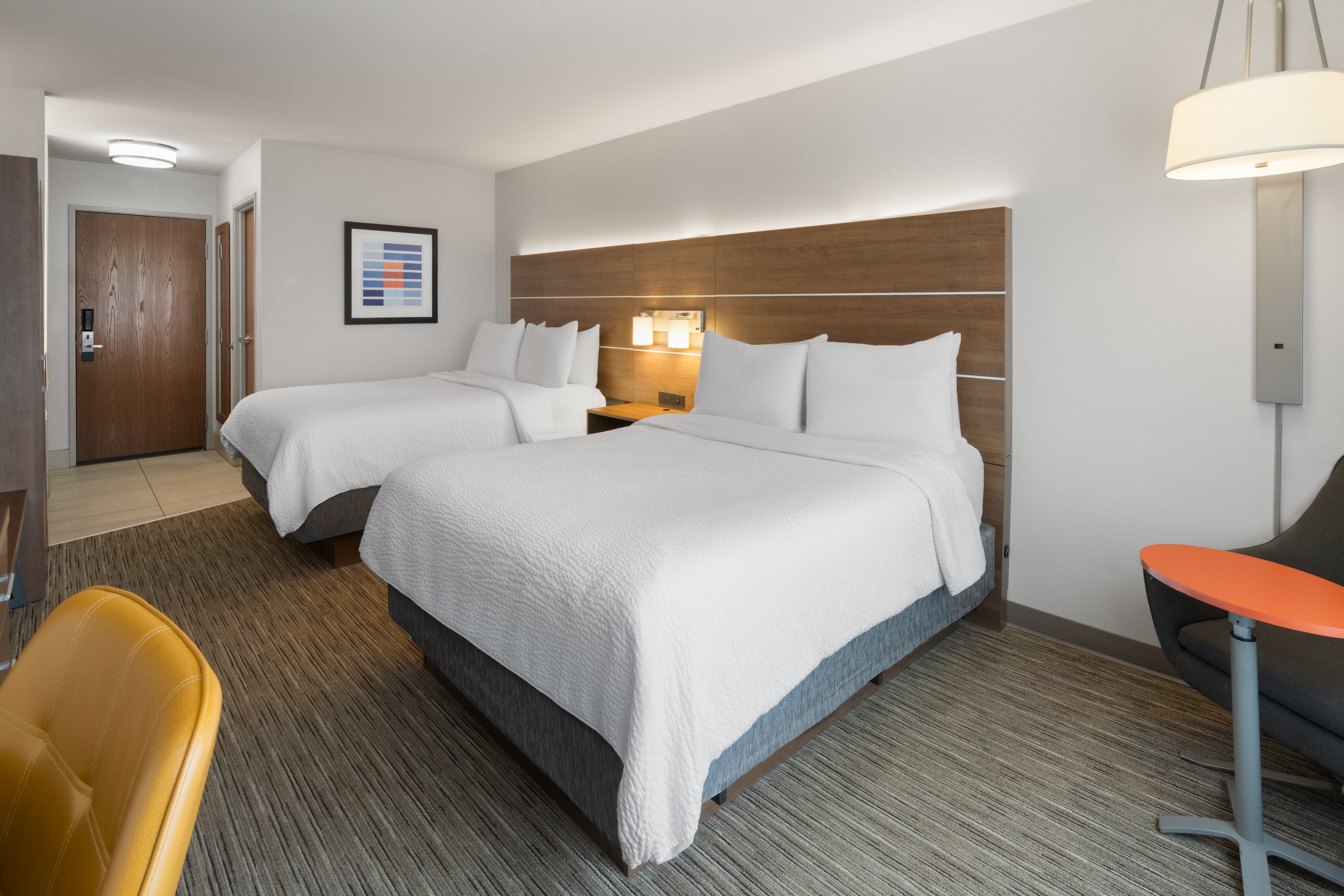 Holiday Inn Express Glenwood Springs Aspen Area, an IHG Hotel 25/73
