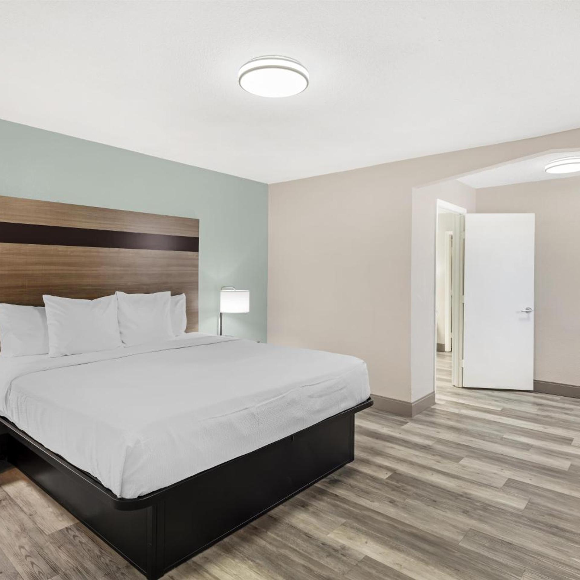 2 Bedrooms, Apartment, 2 King Beds, Sofa