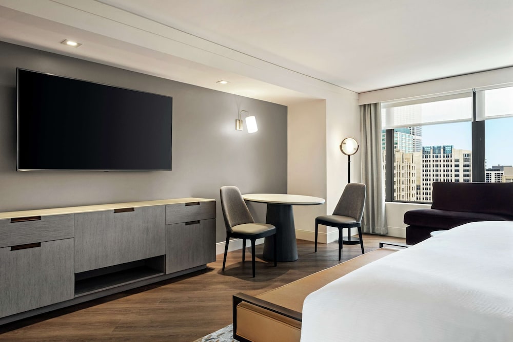 DoubleTree by Hilton Hotel Chicago Magnificent Mile 23/79