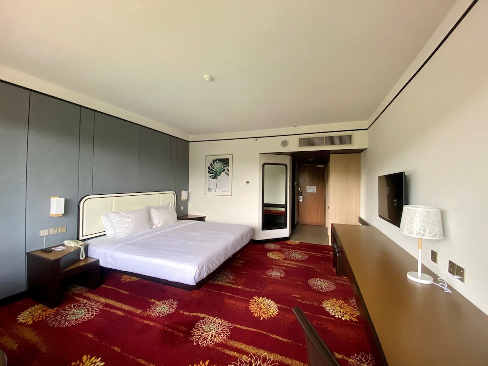 SABAH HOTEL SANDAKAN 15/69