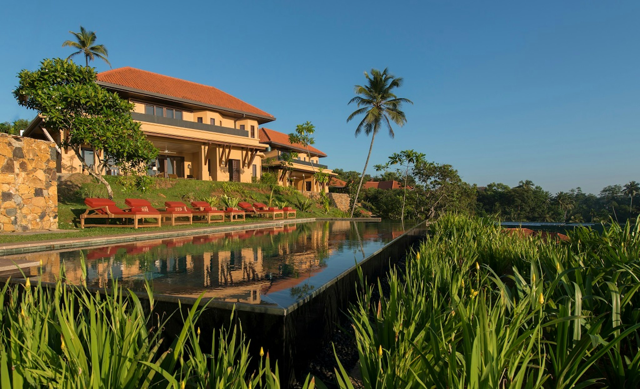 Cape Weligama 4/72