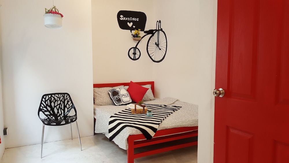 The Sugar Hostel 6/15