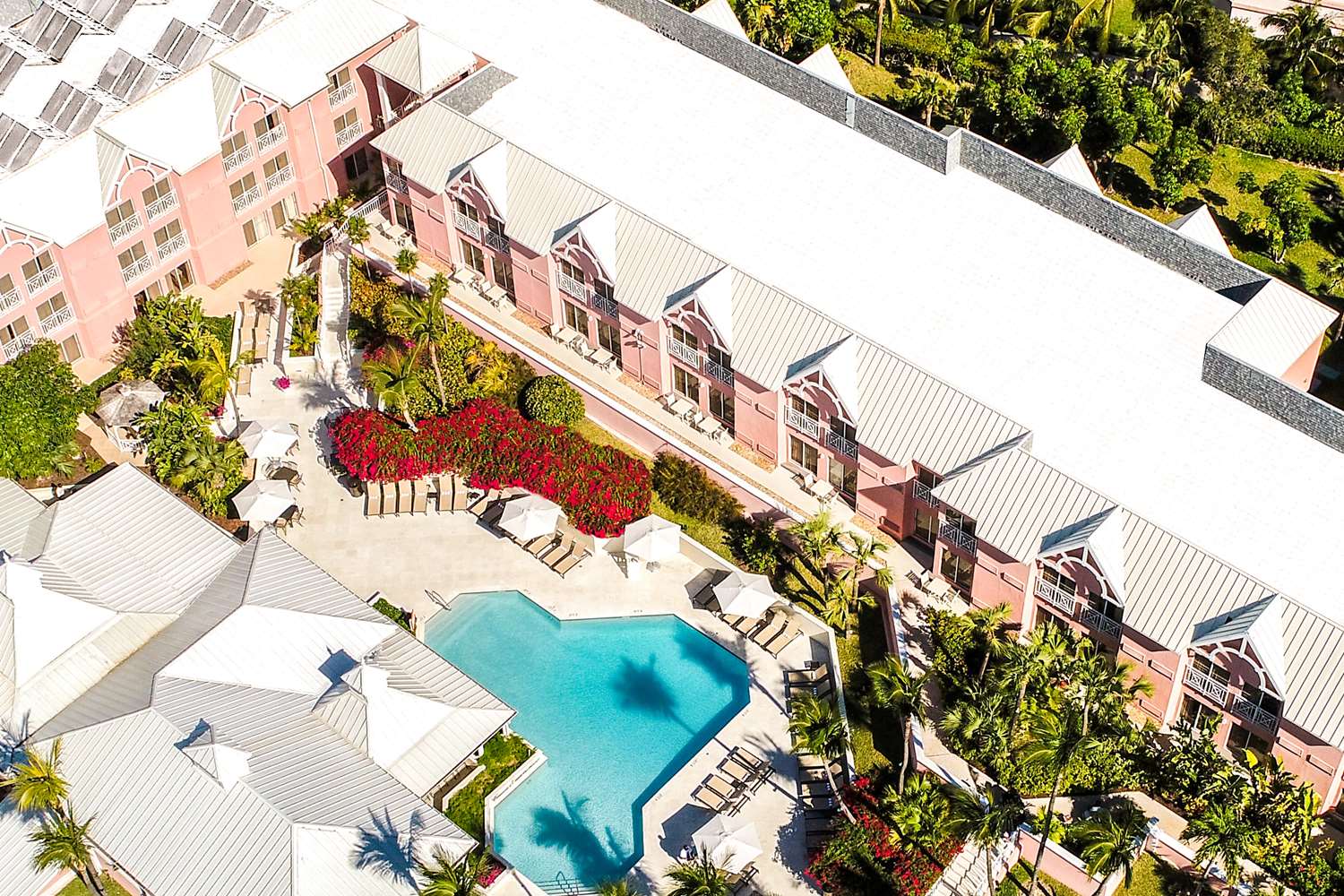 Comfort Suites Paradise Island 5/55