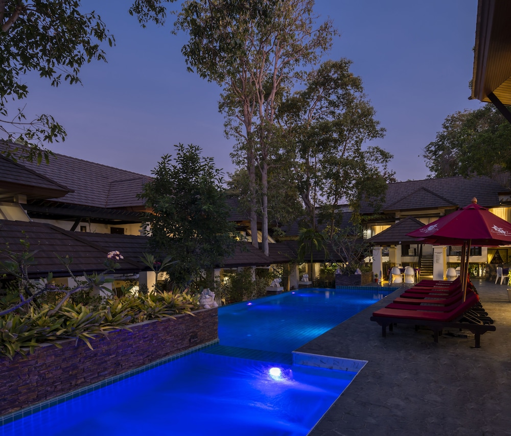 Samed Pavilion Resort 48/50