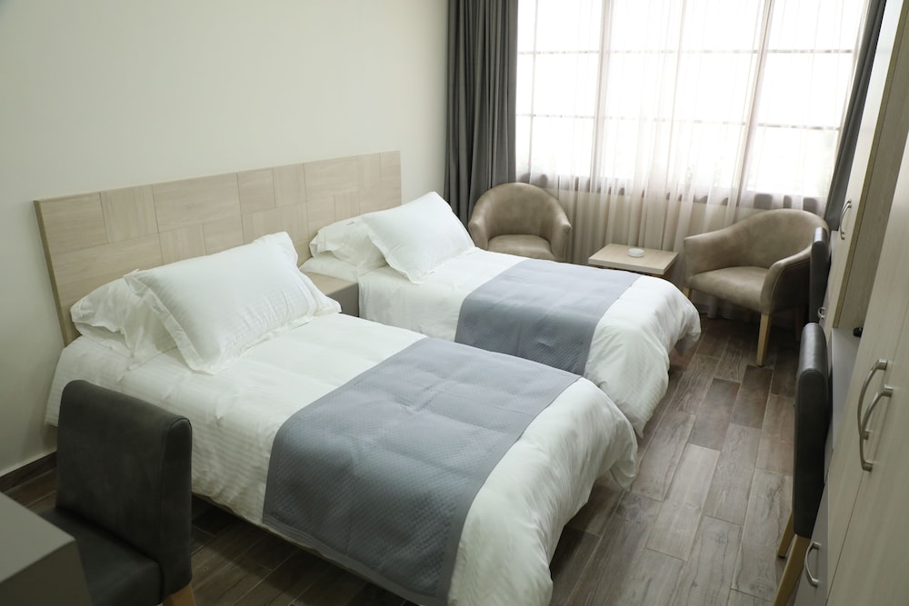 Byblos Palms Suite Hotel, Byblos 16/37