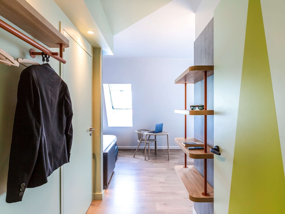 Ibis Budget Paris Clichy Mairie 18/65