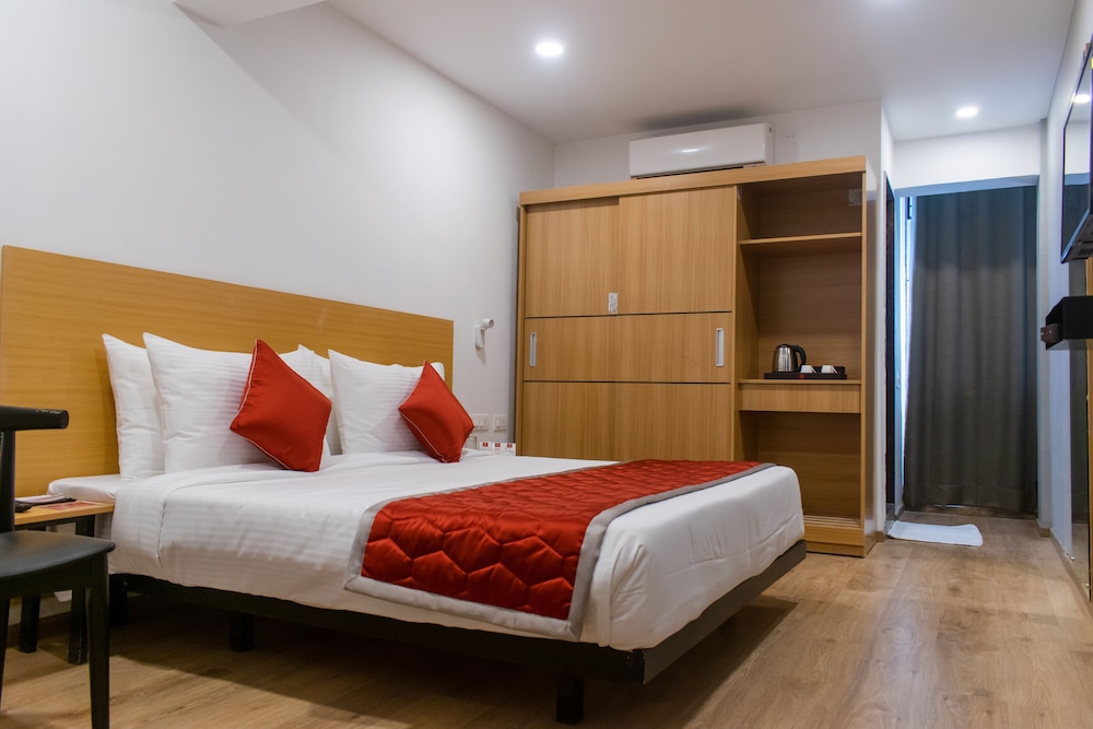 Club, Double Bed