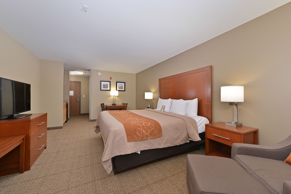 Comfort Inn Evansville - Casper, WY 10/36