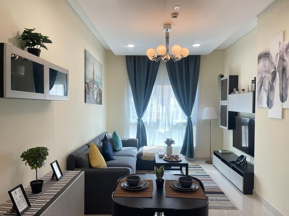 Al Manzil Residence & Suites 38/54