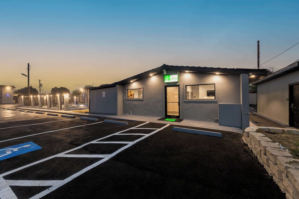GuestHouse Extended Stay Laredo 23/42