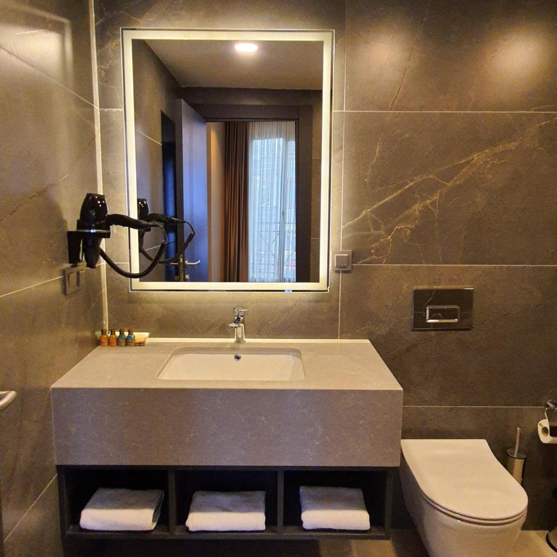 Kizilkaya Business Hotel 56/60