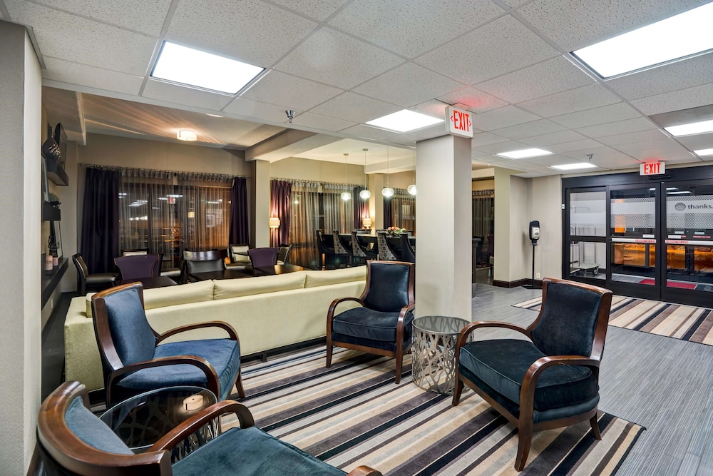 Hampton Inn Knoxville Airport 8/75