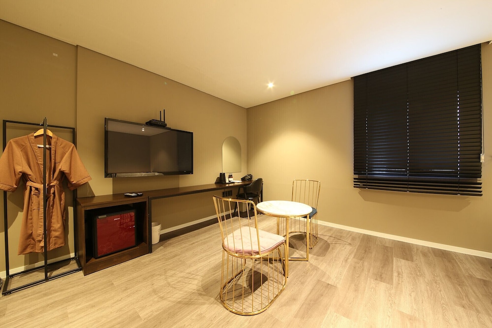 Hotel LeeSunDeok 24/30