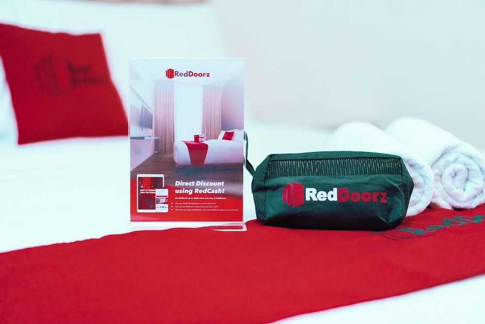 Reddoorz Plus Poblacion District Davao 17/32