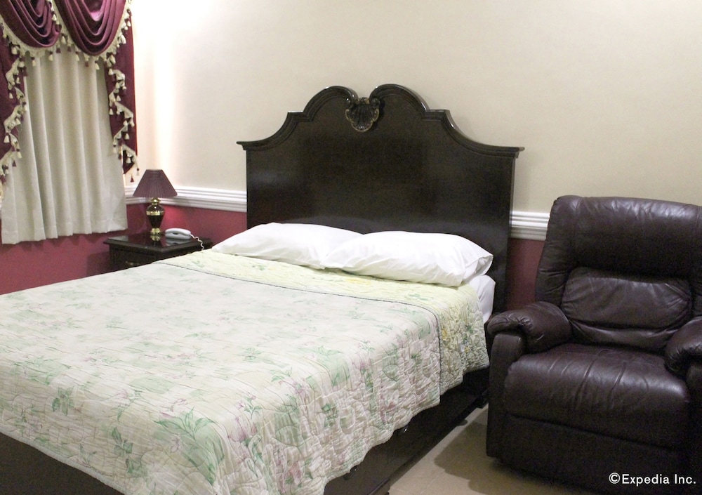 Kokomo's Suites Hotel 22/39