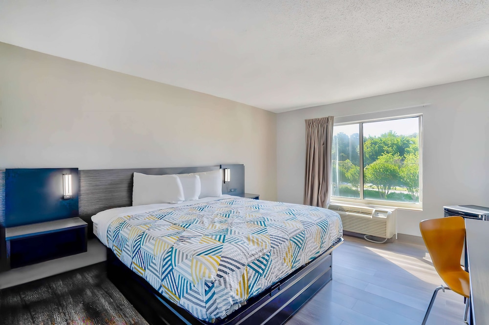 Motel6 Virginia Beach, VA 18/42