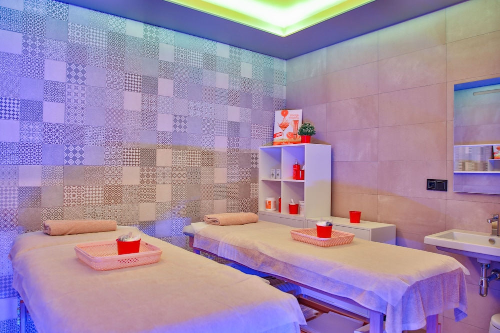 Moon Hotel Spa 25/50