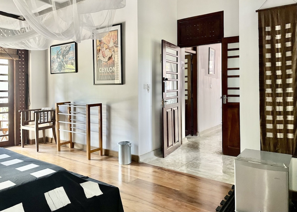 Isana Beach House 26/50