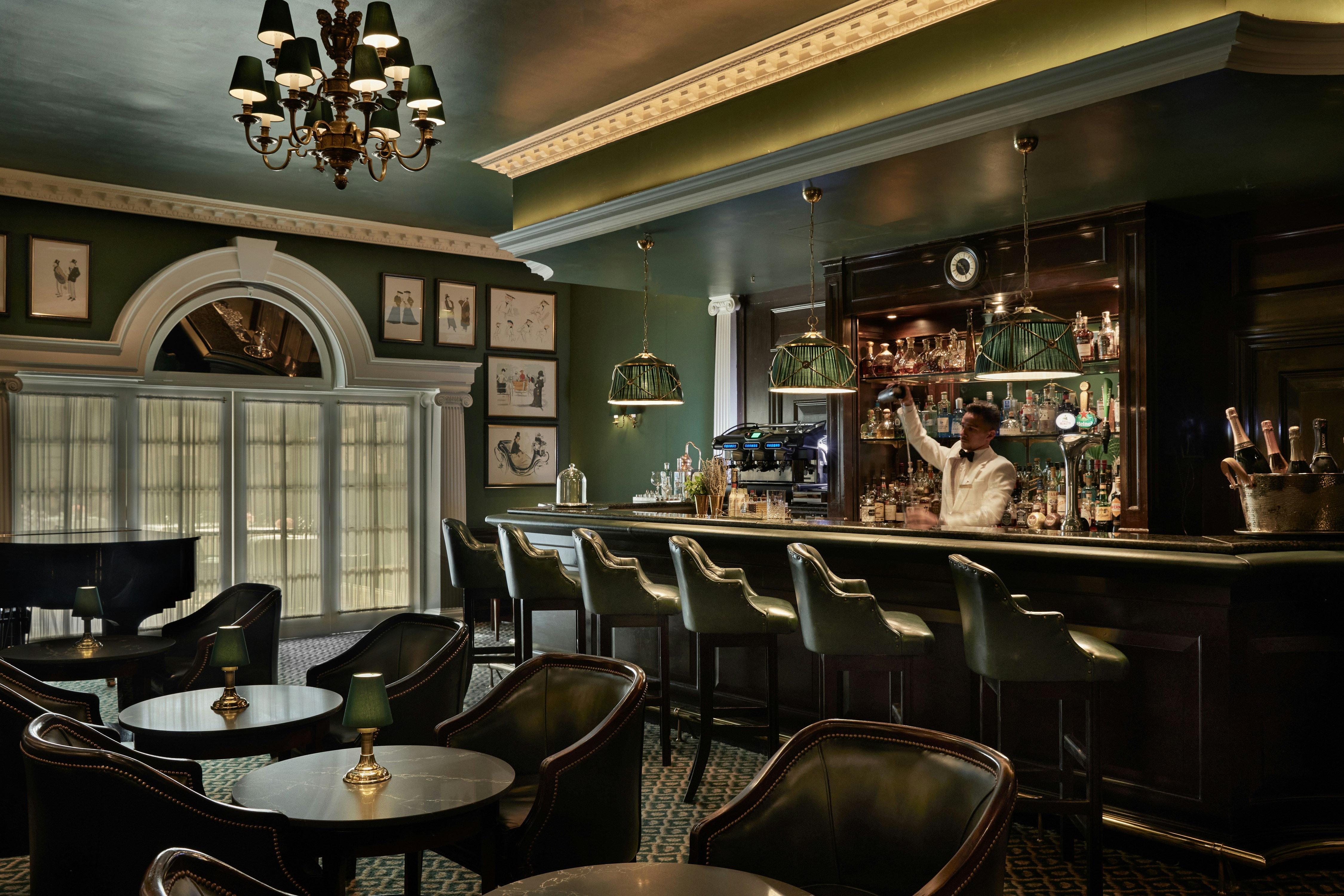 The Chesterfield Mayfair 64/84