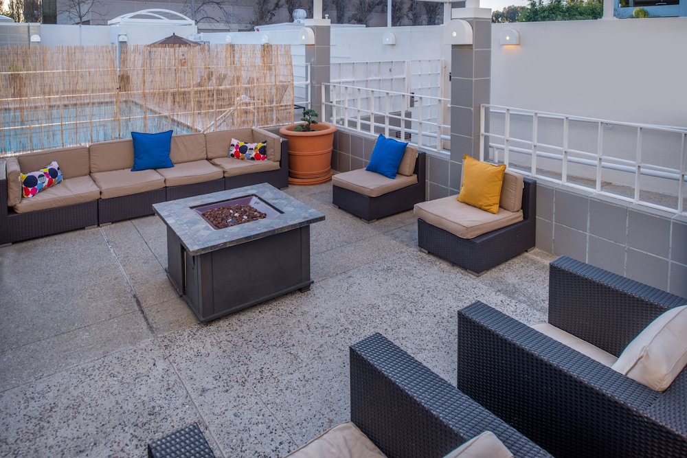 DoubleTree by Hilton Hotel LAX - El Segundo 47/84