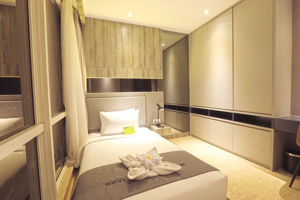 Menteng Park Exclusive Emerald 15/68