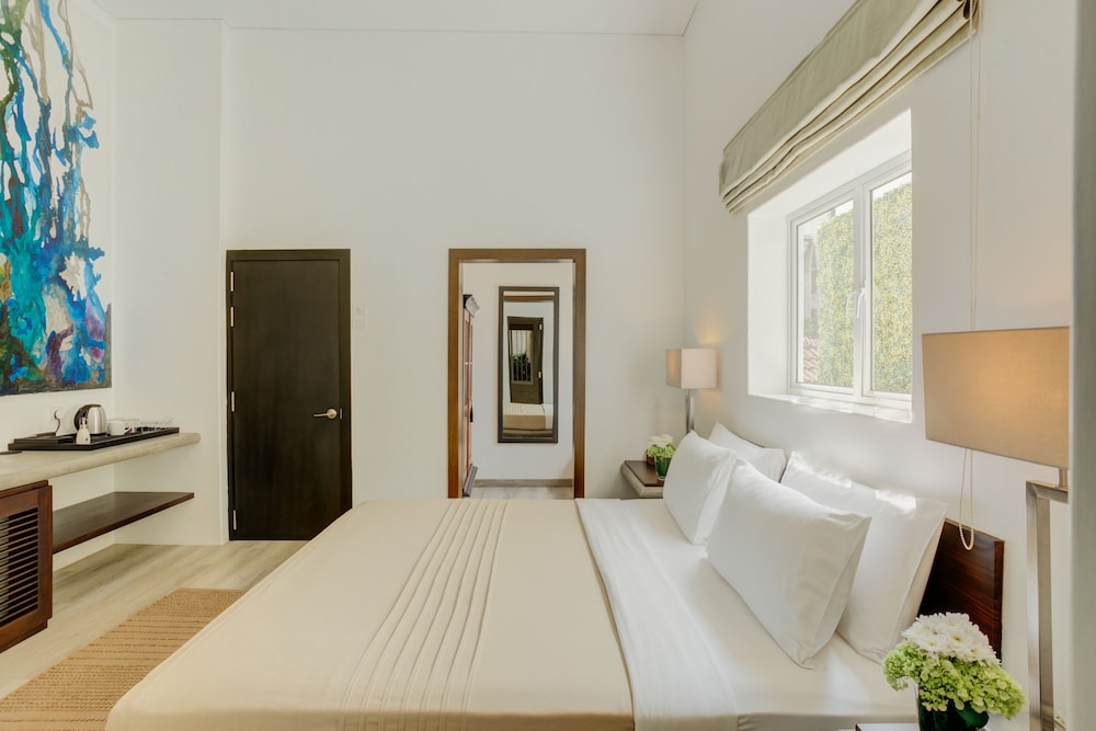 Taru Villas-Lake Lodge 12/49