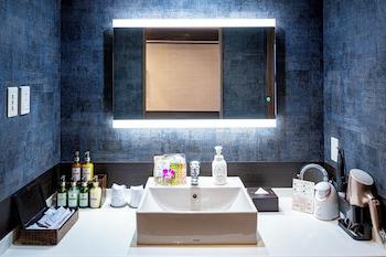 Royal, King Bed, Outdoor Bath