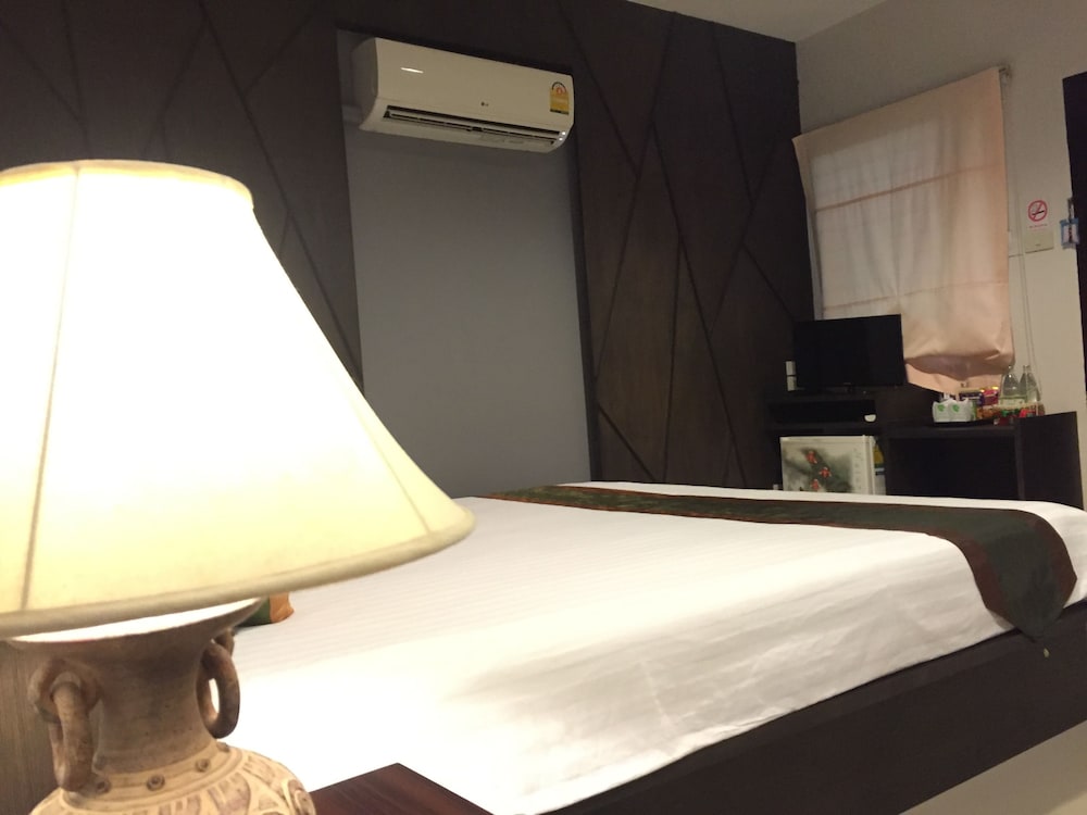 Hua Hin White Sand 33/75