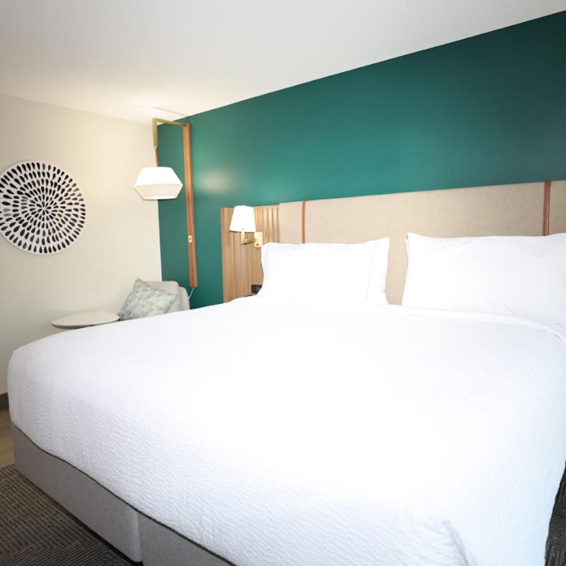 1 Bedroom, Suite, Bathtub, Accessible