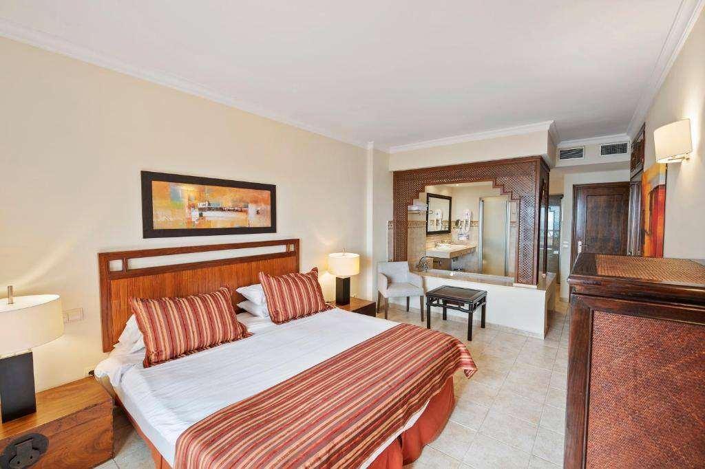 Premium Plus Two Bedroom Suite Hot Tub 4pax، Wyndham Grand Costa del Sol 5/10